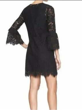 Banana Republic Black Lace Bell-Sleeve Midi Dress (6P)